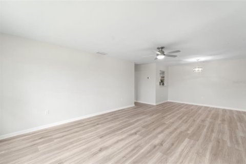 Villa ou maison à vendre à Sarasota, Floride: 2 chambres, 148.74 m2 № 1622454 - photo 6