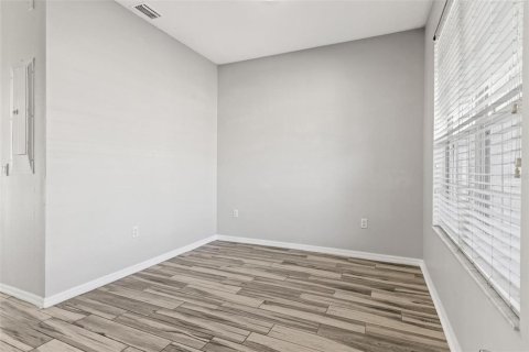 Touwnhouse à vendre à Largo, Floride: 2 chambres, 111.95 m2 № 2289872 - photo 4