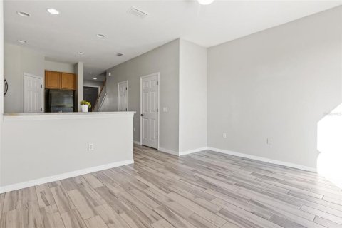 Touwnhouse à vendre à Largo, Floride: 2 chambres, 111.95 m2 № 2289872 - photo 11