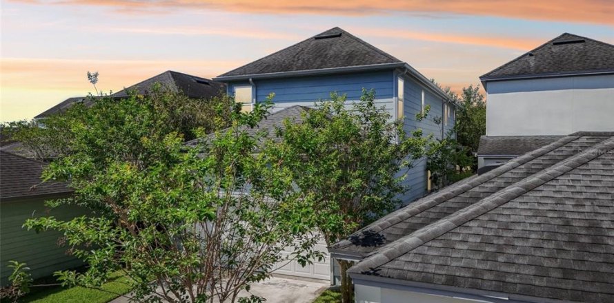 House in Orlando, Florida 3 bedrooms, 193.61 sq.m. № 1637953