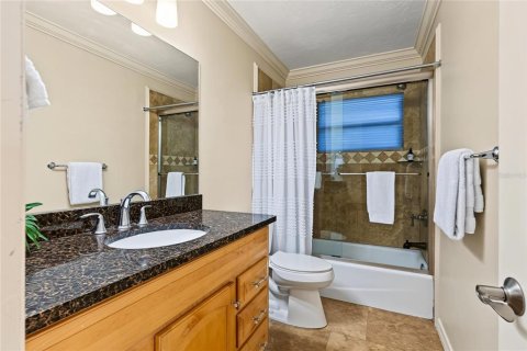 Villa ou maison à vendre à Sarasota, Floride: 3 chambres, 126.72 m2 № 2418985 - photo 23