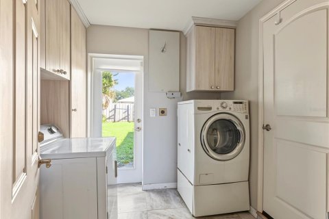 Villa ou maison à vendre à Sarasota, Floride: 3 chambres, 126.72 m2 № 2418985 - photo 24