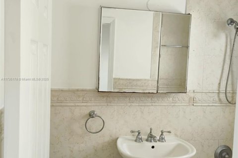 Condominio en venta en Miami Beach, Florida, 1 dormitorio, 39.76 m2 № 1936737 - foto 7