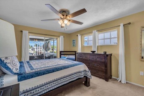 House in Bradenton, Florida 3 bedrooms, 158.03 sq.m. № 1840658 - photo 16