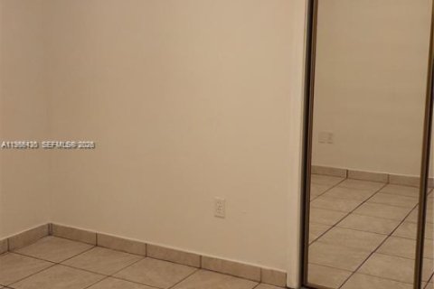 Снять в аренду виллу или дом в Майами, Флорида 3 спальни, 111.67м2, № 2028016 - фото 24