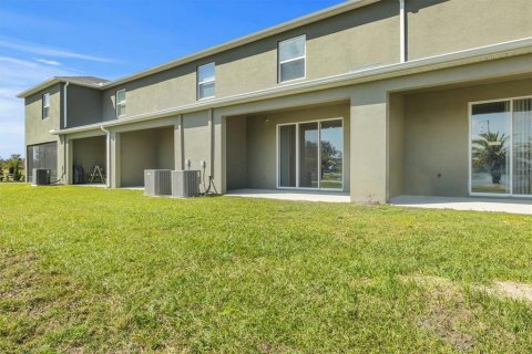 Townhouse in Davenport, Florida 3 bedrooms, 155.43 sq.m. № 1745394 - photo 27