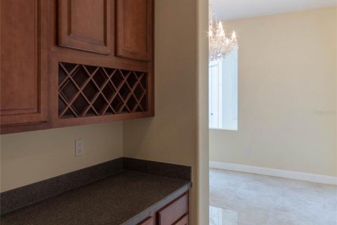 Casa en alquiler en Orlando, Florida, 4 dormitorios, 340.95 m2 № 1886717 - foto 13