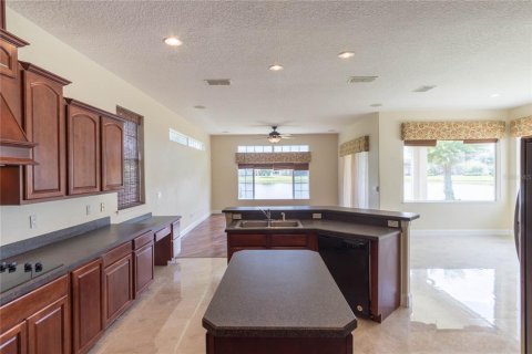 Casa en alquiler en Orlando, Florida, 4 dormitorios, 340.95 m2 № 1886717 - foto 9