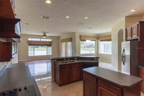 Casa en alquiler en Orlando, Florida, 4 dormitorios, 340.95 m2 № 1886717 - foto 12