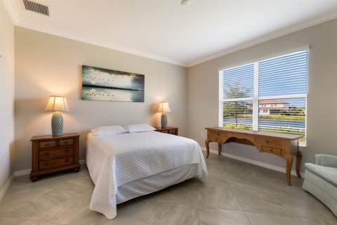 House in Lakewood Ranch, Florida 2 bedrooms, 182.55 sq.m. № 1770022 - photo 24