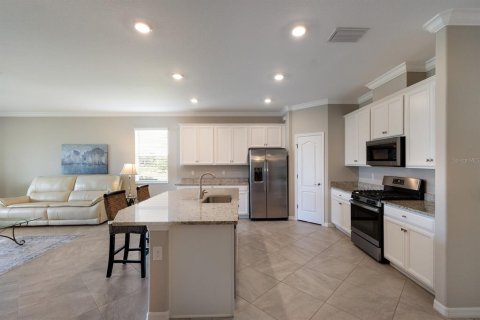 House in Lakewood Ranch, Florida 2 bedrooms, 182.55 sq.m. № 1770022 - photo 19