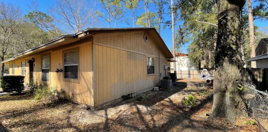 Commercial property in Gainesville, Florida 258.73 sq.m. № 1208237