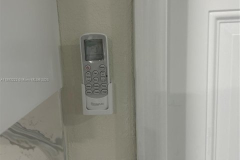 Appartement à louer à Miami, Floride: 1 chambre, 59.46 m2 № 1945099 - photo 4
