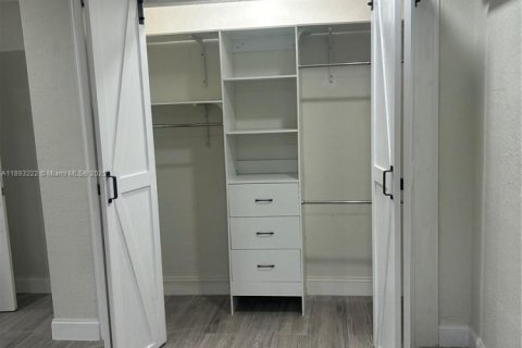 Appartement à louer à Miami, Floride: 1 chambre, 59.46 m2 № 1945099 - photo 19