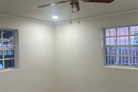 Appartement à louer à Miami, Floride: 1 chambre, 59.46 m2 № 1945099 - photo 18