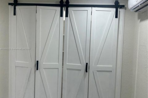 Appartement à louer à Miami, Floride: 1 chambre, 59.46 m2 № 1945099 - photo 10