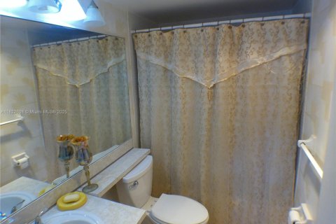 Купить кондоминиум в Тамарак, Флорида 2 спальни, 85.47м2, № 1786965 - фото 20