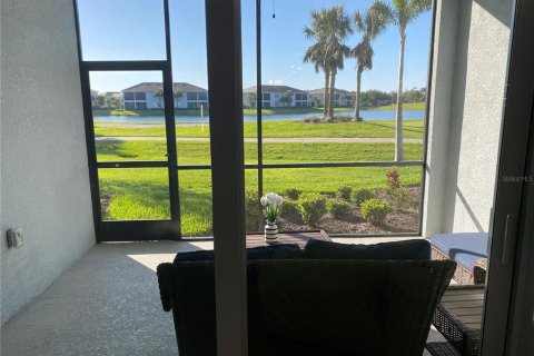 Condominio en alquiler en Punta Gorda, Florida, 2 dormitorios, 153.75 m2 № 441092 - foto 2