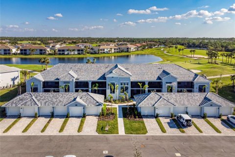 Condominio en alquiler en Punta Gorda, Florida, 2 dormitorios, 153.75 m2 № 441092 - foto 1