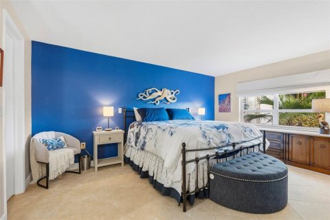 Condo in Sarasota, Florida, 2 bedrooms  № 2213931 - photo 15