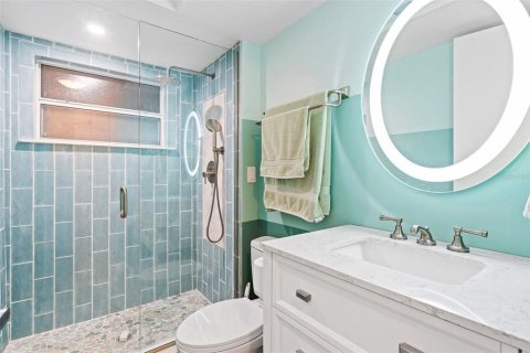 Condo in Sarasota, Florida, 2 bedrooms  № 2213931 - photo 20