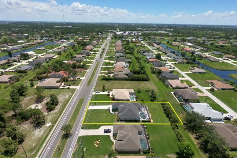 House in Rotonda, Florida 3 bedrooms, 249.26 sq.m. № 1802957 - photo 30