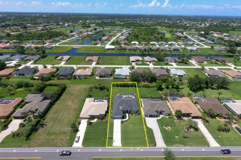 House in Rotonda, Florida 3 bedrooms, 249.26 sq.m. № 1802957 - photo 28