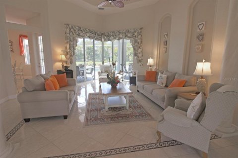 House in Rotonda, Florida 3 bedrooms, 249.26 sq.m. № 1802957 - photo 10
