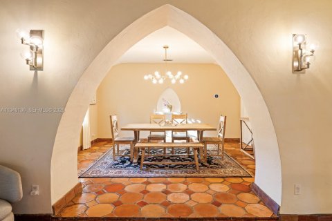 Casa en venta en Coral Gables, Florida, 3 dormitorios, 207.54 m2 № 2007411 - foto 11