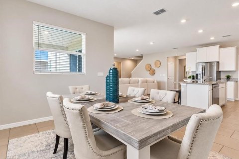 Villa ou maison à vendre à Riverview, Floride: 4 chambres, 308.06 m2 № 2425787 - photo 5