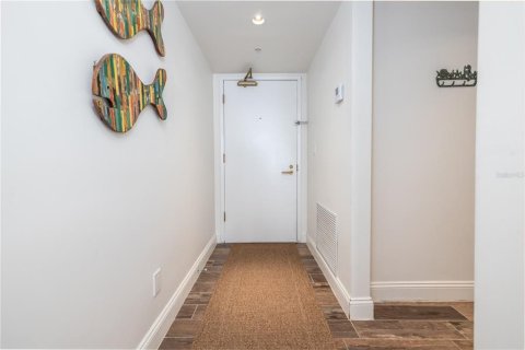 Condo in Daytona Beach Shores, Florida, 2 bedrooms  № 1810649 - photo 7