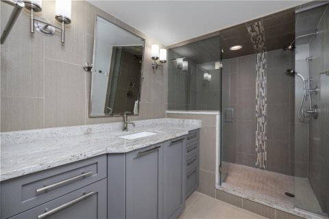 Condo in Daytona Beach Shores, Florida, 2 bedrooms  № 1810649 - photo 19