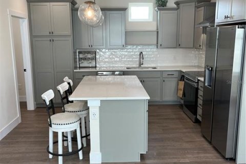 Casa en venta en Oxford, Florida, 2 dormitorios, 100.8 m2 № 1918696 - foto 9