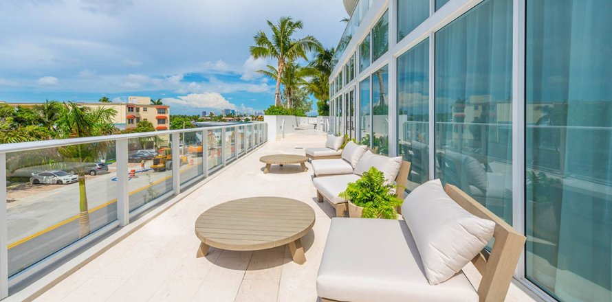 Квартира в GALE RESIDENCES в Форт-Лодердейл, Флорида 3 спальни, 152м2 № 147059