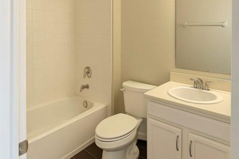 Condo in Orlando, Florida, 2 bedrooms  № 1680074 - photo 11
