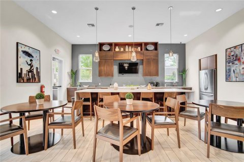 Condo in Orlando, Florida, 2 bedrooms  № 1680074 - photo 24