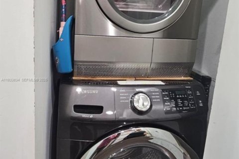 Купить коммерческую недвижимость в Майами, Флорида № 2035201 - фото 10