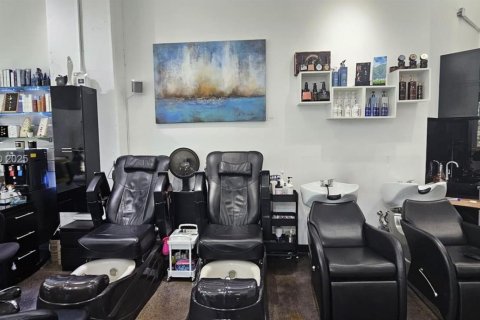 Купить коммерческую недвижимость в Майами, Флорида № 2035201 - фото 9