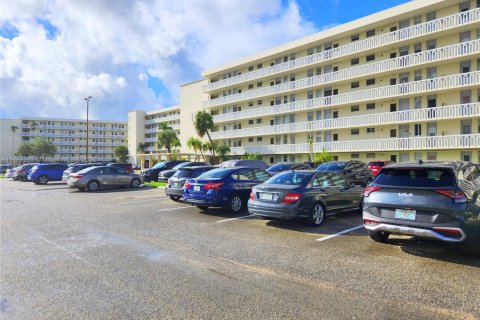 Condominio en venta en Aventura, Florida, 1 dormitorio, 71.35 m2 № 1941083 - foto 13