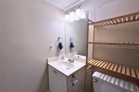 Condominio en venta en Gainesville, Florida, 2 dormitorios, 79.25 m2 № 1770083 - foto 7