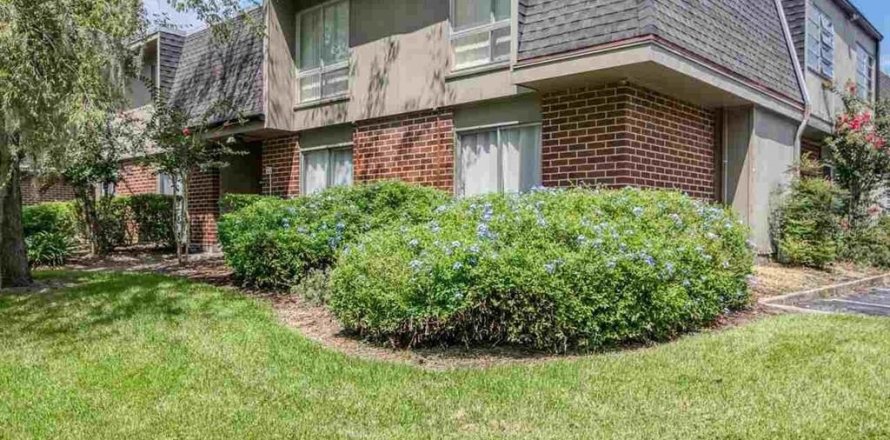Condominio en Gainesville, Florida, 2 dormitorios № 1770083