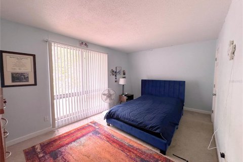 Condominio en venta en Gainesville, Florida, 2 dormitorios, 79.25 m2 № 1770083 - foto 8