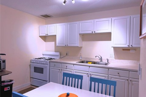 Condominio en venta en Gainesville, Florida, 2 dormitorios, 79.25 m2 № 1770083 - foto 4
