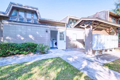 Condominio en venta en Gainesville, Florida, 2 dormitorios, 79.25 m2 № 1770083 - foto 10