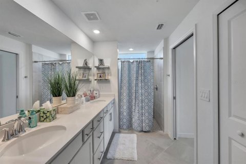Townhouse in Punta Gorda, Florida 3 bedrooms, 145.76 sq.m. № 1853134 - photo 18