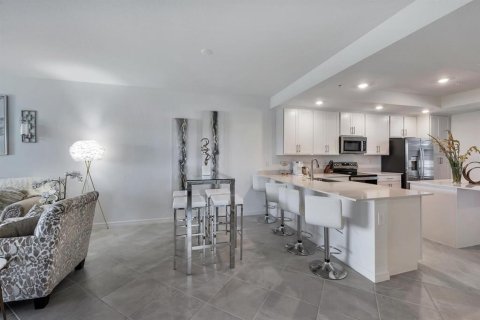 Townhouse in Punta Gorda, Florida 3 bedrooms, 145.76 sq.m. № 1853134 - photo 10