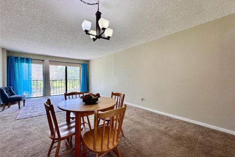 Condo in Clearwater, Florida, 2 bedrooms  № 1747157 - photo 6