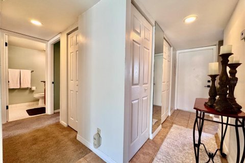 Condo in Clearwater, Florida, 2 bedrooms  № 1747157 - photo 2