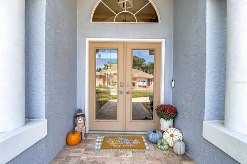 House in Spring Hill, Florida 3 bedrooms, 205.5 sq.m. № 2394108 - photo 6