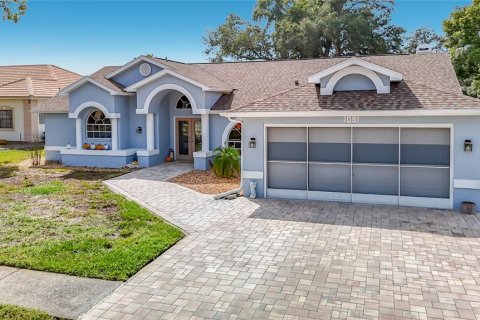 House in Spring Hill, Florida 3 bedrooms, 205.5 sq.m. № 2394108 - photo 4